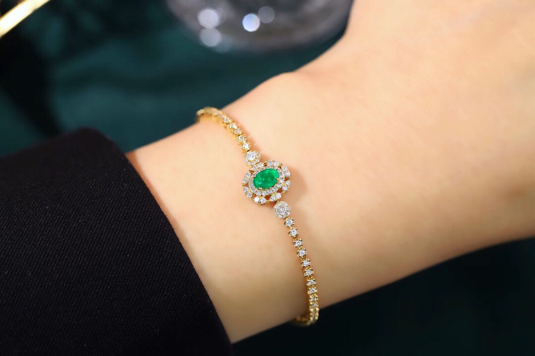 [Copy]18k Gold Bracelet, Luxurious Diamond-Studded Bracelet, Emerald Bracelet with 1.70ct Diamonds