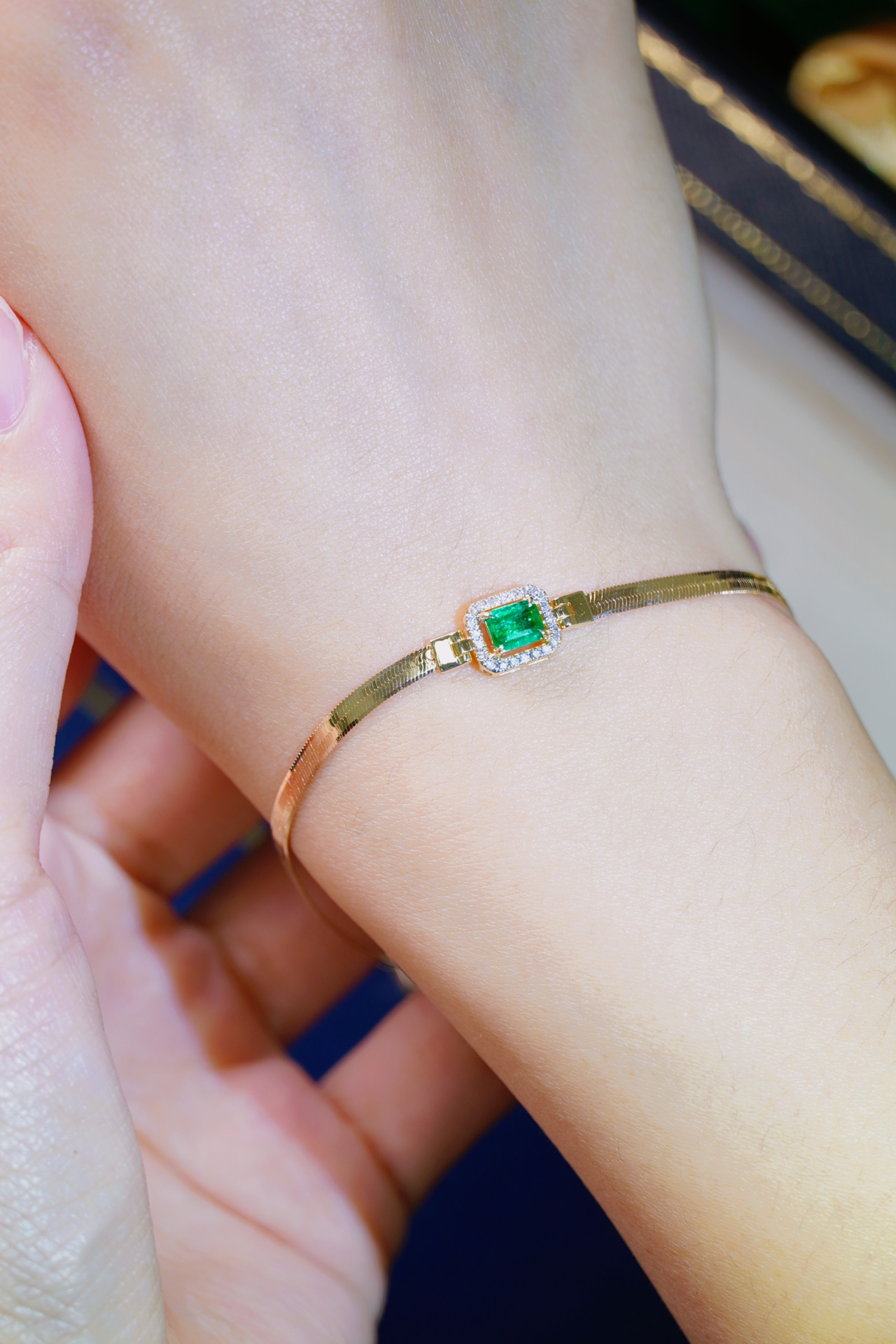 18k Gold Bracelet, Emerald Bracelet, Snake Chain Bracelet, 0.30ct Emerald, 0.10ct Natural Diamond