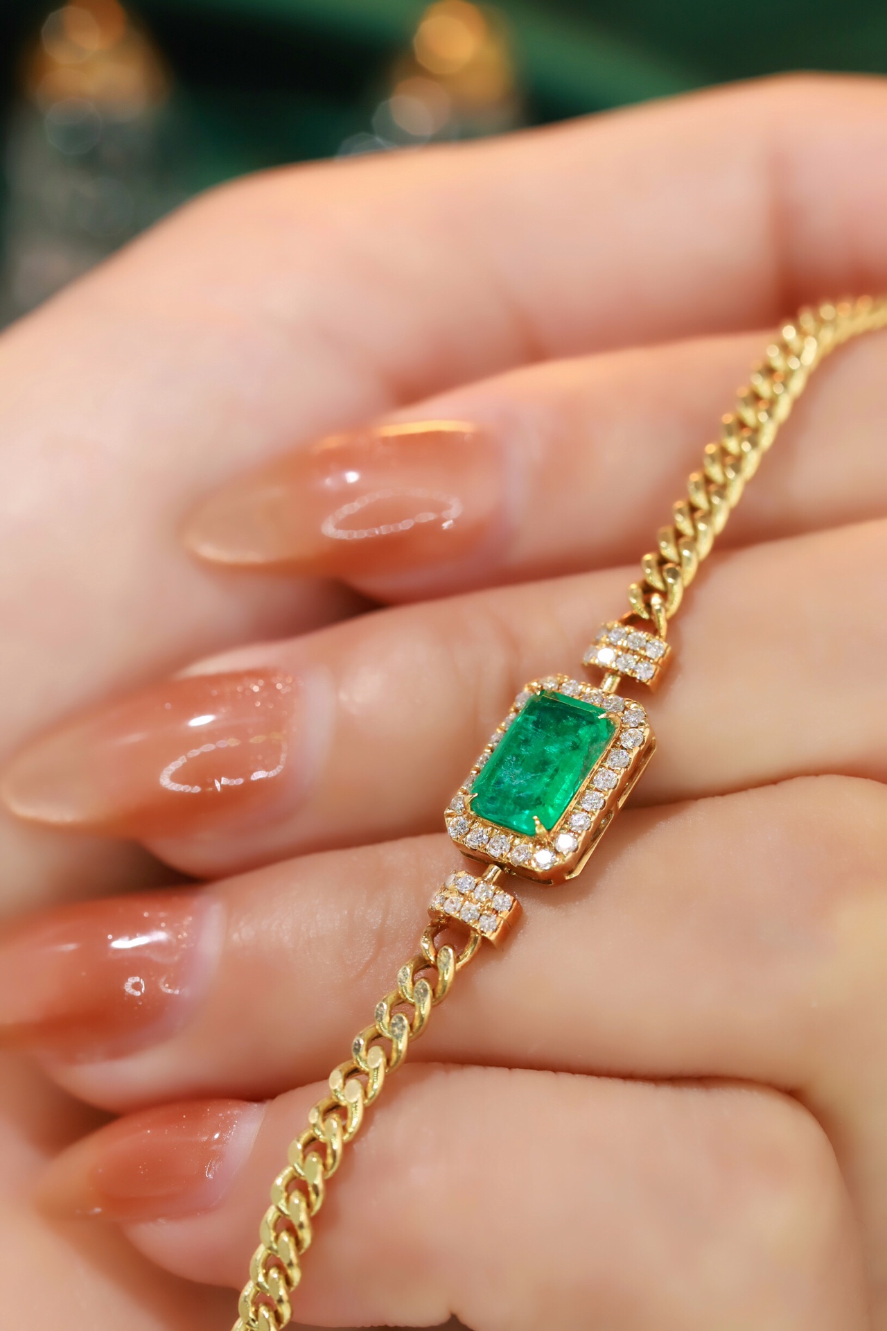 18k Gold Bracelet, Cuban Chain Bracelet, Emerald Bracelet with 0.84ct Emerald and 0.24ct Natural Diamond