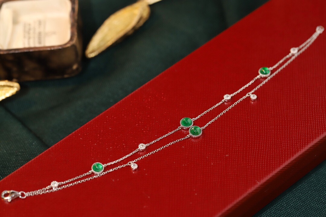 18k Gold Bracelet, Emerald Bracelet, 1.45ct Emerald, 0.20ct Natural Diamond