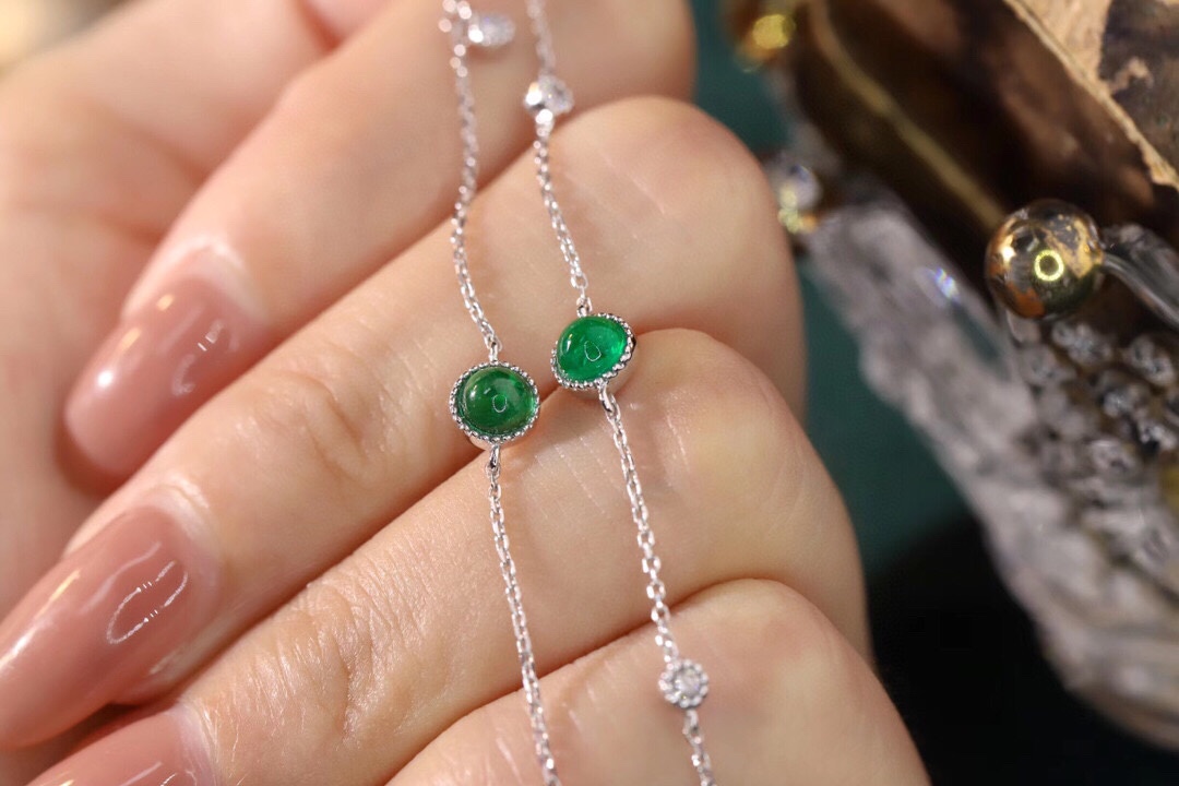 18k Gold Bracelet, Emerald Bracelet, 1.45ct Emerald, 0.20ct Natural Diamond