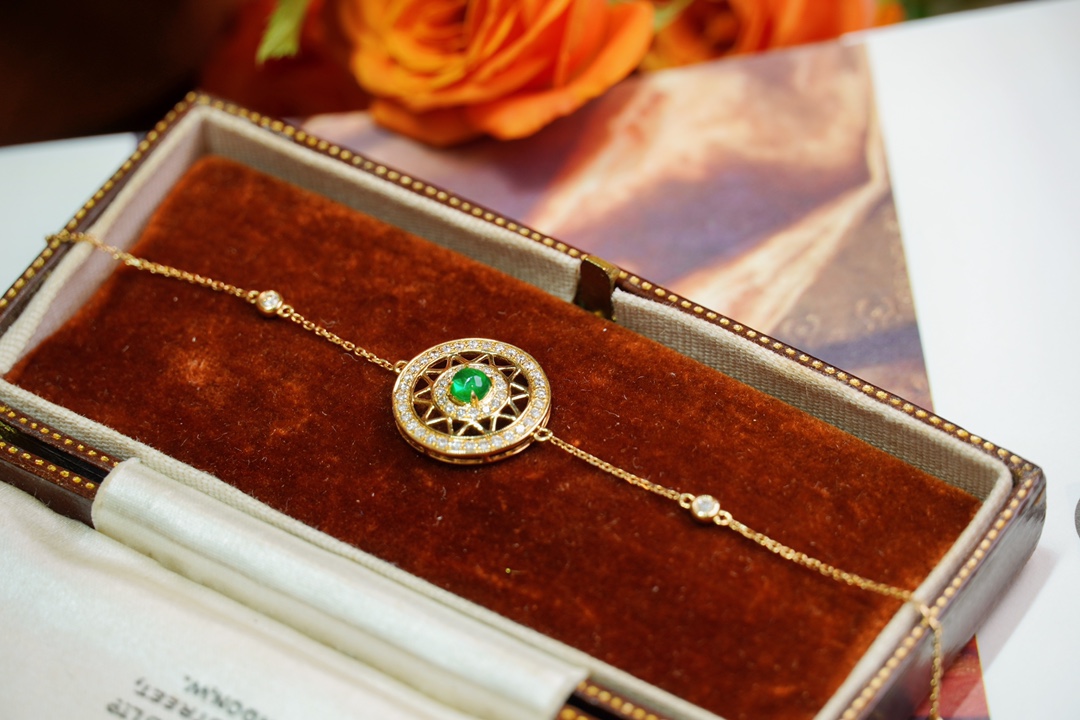 18k Gold Bracelet, Emerald Bracelet, 0.30ct Emerald, 0.35ct Natural Diamond