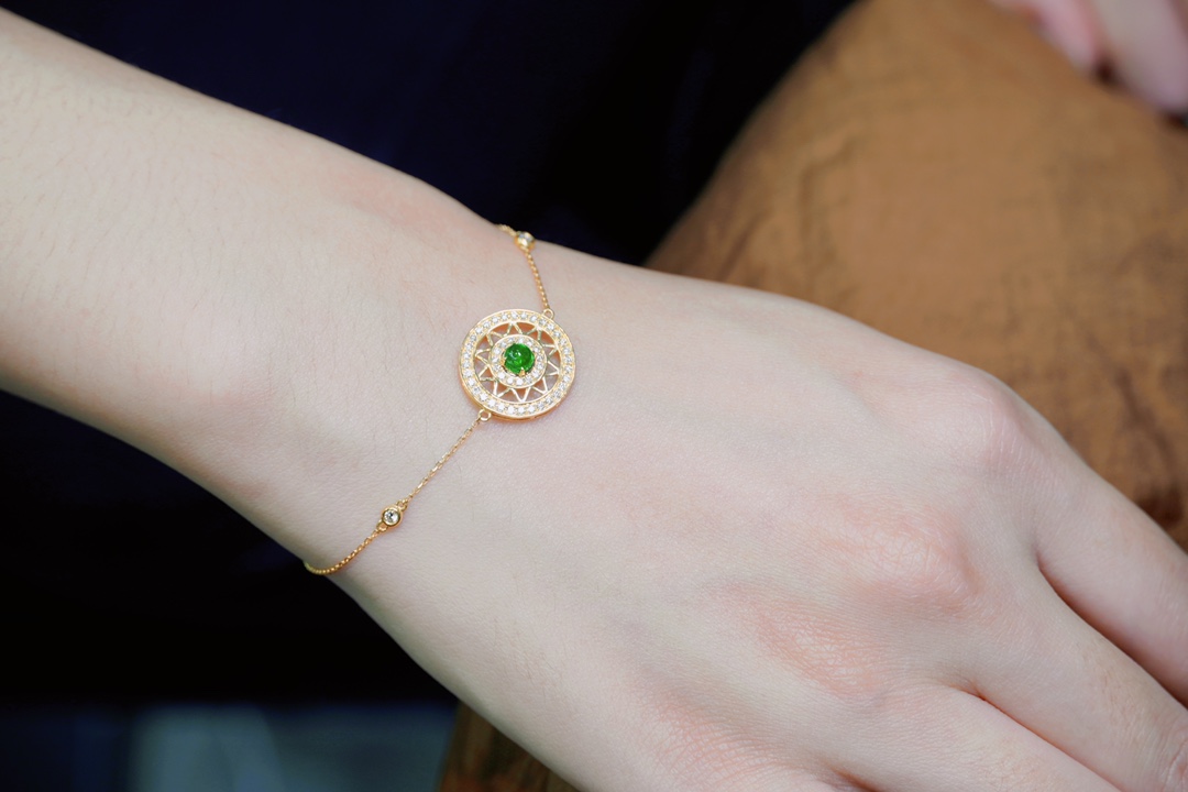 18k Gold Bracelet, Emerald Bracelet, 0.30ct Emerald, 0.35ct Natural Diamond