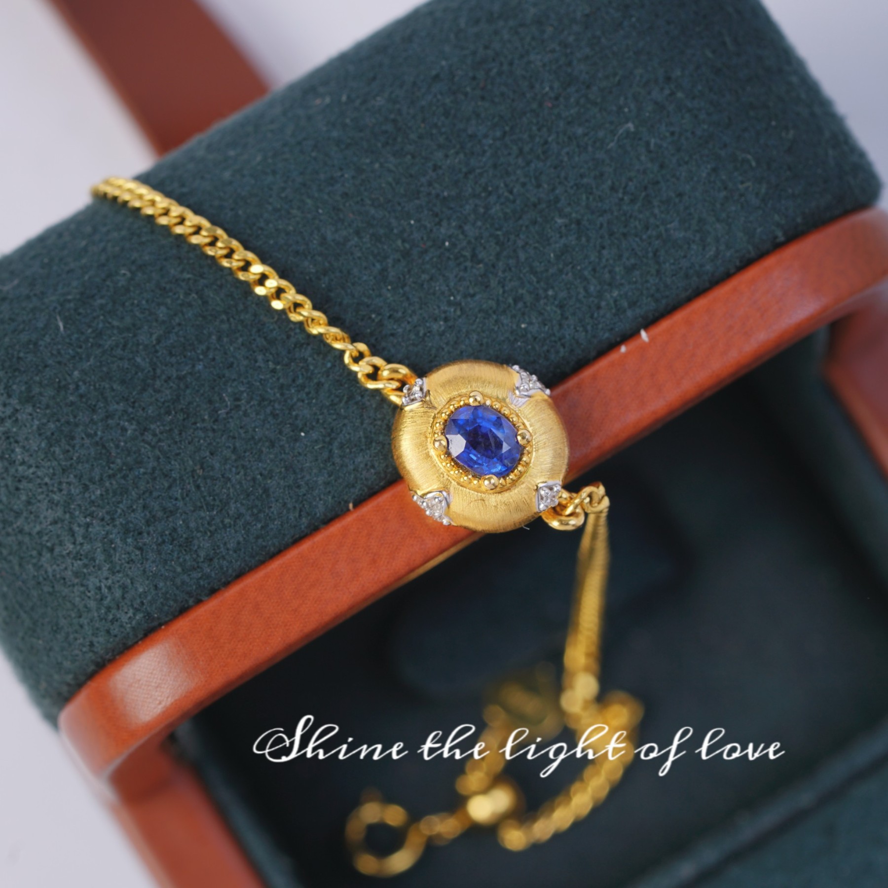 18k Gold Bracelet, Sapphire Bracelet with Polished Surface, Cuban Chain Design, 0.53ct Sapphire and Diamond
