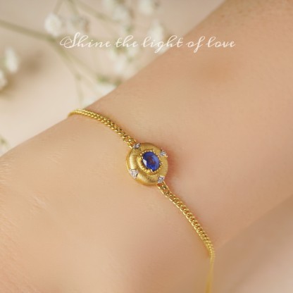 18k Gold Bracelet, Sapphire Bracelet with Polished Surface, Cuban Chain Design, 0.53ct Sapphire and Diamond