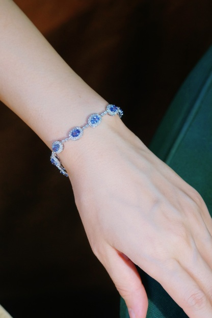 18k Gold Bracelet with Luxuriously Set Sapphires and Diamonds totaling  8.50ct