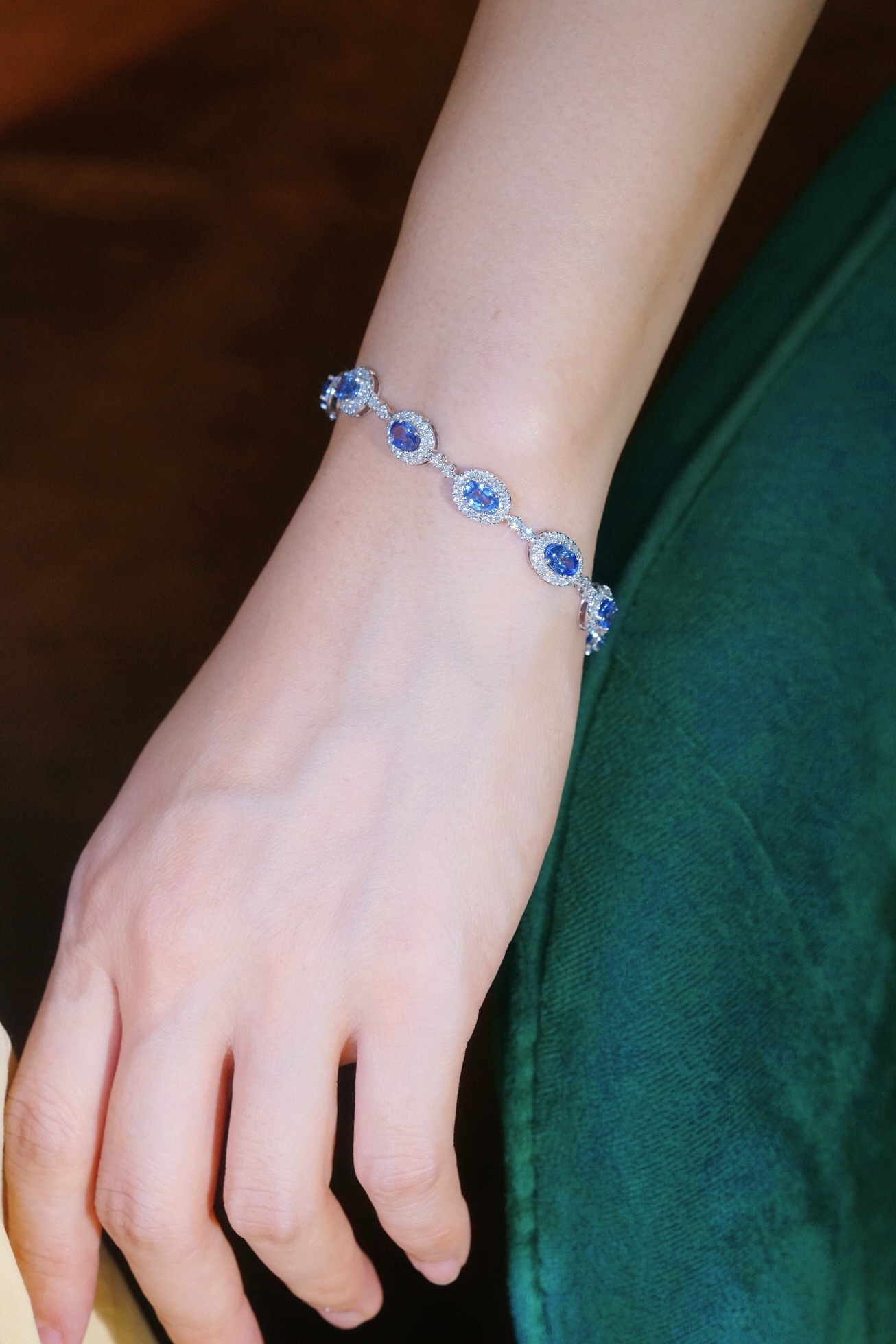 18k Gold Bracelet with Luxuriously Set Sapphires and Diamonds totaling  8.50ct