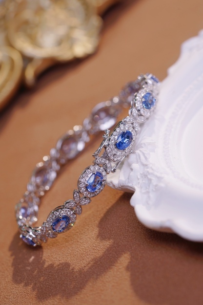 18k Gold Bracelet with Luxuriously Set Sapphires and Diamonds totaling  8.80ct