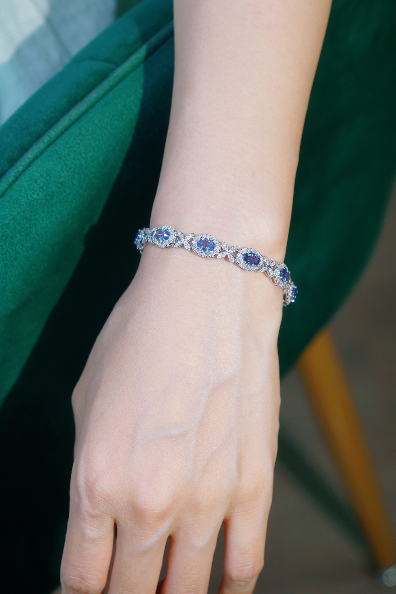 18k Gold Bracelet with Luxuriously Set Sapphires and Diamonds totaling  8.80ct