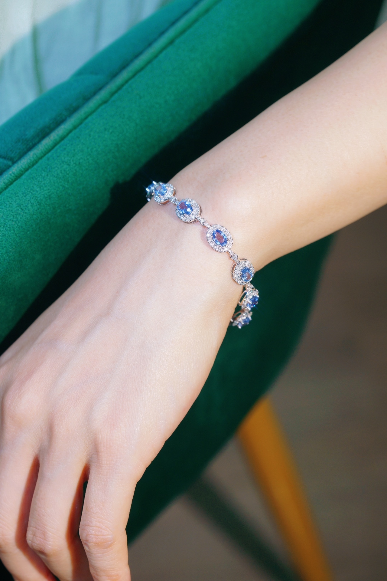 18k Gold Bracelet with Luxuriously Set Sapphires and Diamonds totaling  8.60ct