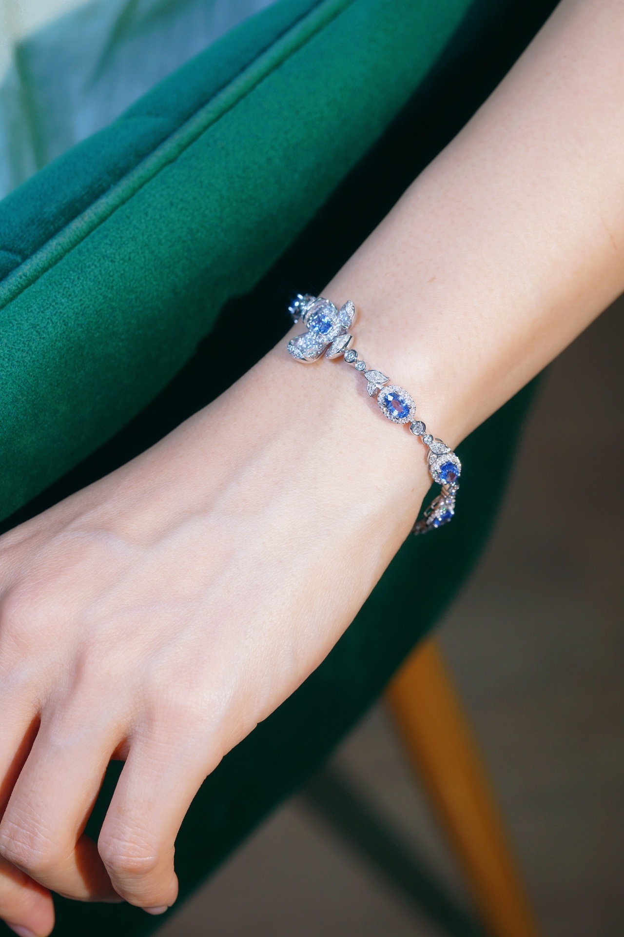 Flowers  18k Gold Bracelet with Luxuriously Set Sapphires and Diamonds totaling 5.70ct