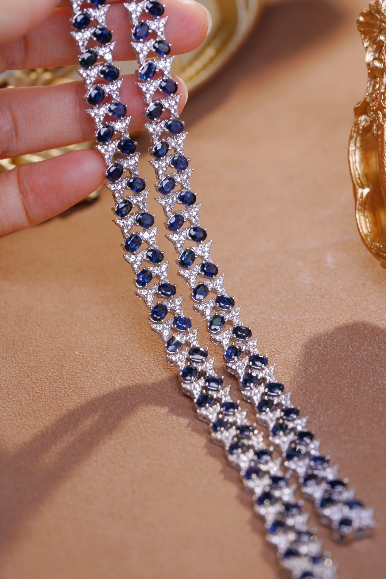 18k Gold Bracelet with Luxuriously Set Sapphires and Diamonds totaling 13.50ct