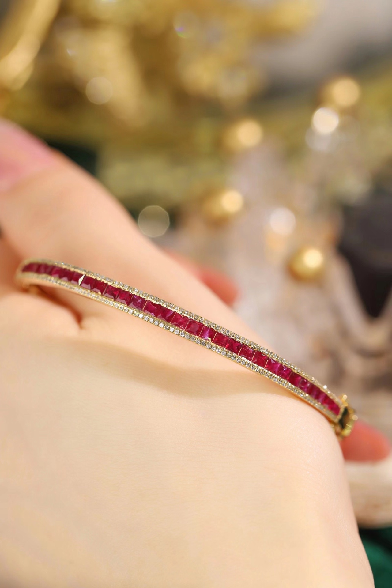 18k Gold Ruby Diamond Bracelet with Bezel Setting, Luxurious Circle of 2.96ct Blue Ruby