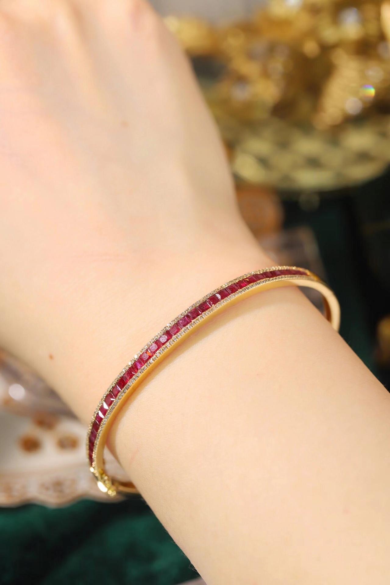 18k Gold Ruby Diamond Bracelet with Bezel Setting, Luxurious Circle of 2.96ct Blue Ruby