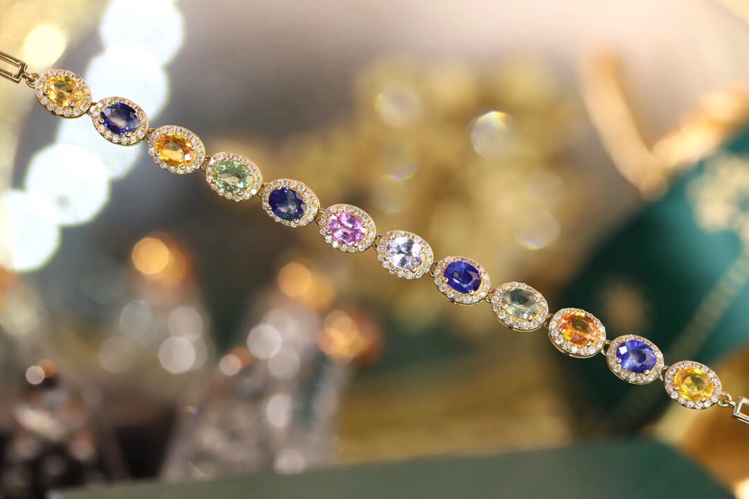 18k Gold Bracelet with Fancy Sapphires and Natural Diamonds – 0.60ct Fancy Sapphires and 4.08ct Diamonds