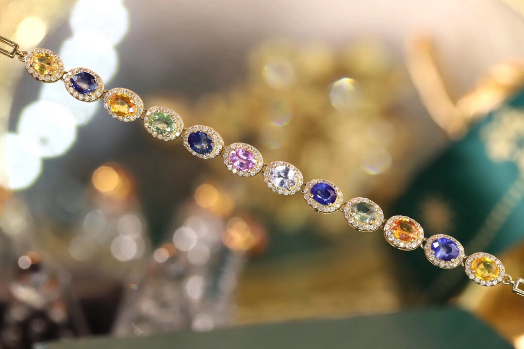 18k Gold Bracelet with Fancy Sapphires and Natural Diamonds – 0.60ct Fancy Sapphires and 4.08ct Diamonds