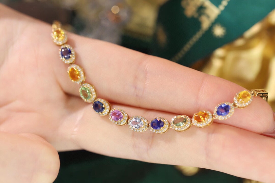 18k Gold Bracelet with Fancy Sapphires and Natural Diamonds – 0.60ct Fancy Sapphires and 4.08ct Diamonds