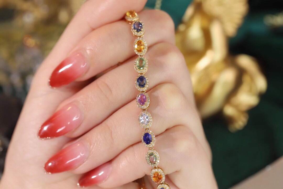 18k Gold Bracelet with Fancy Sapphires and Natural Diamonds – 0.60ct Fancy Sapphires and 4.08ct Diamonds