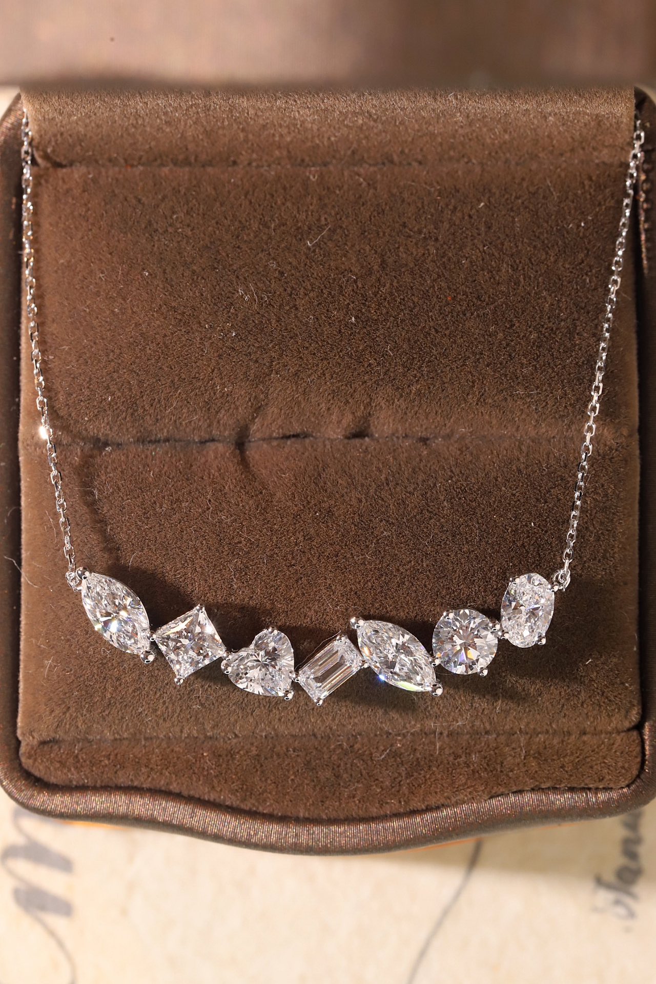 10K gold 3.20-carat laboratory-grown diamond necklace, consisting of various cut diamonds