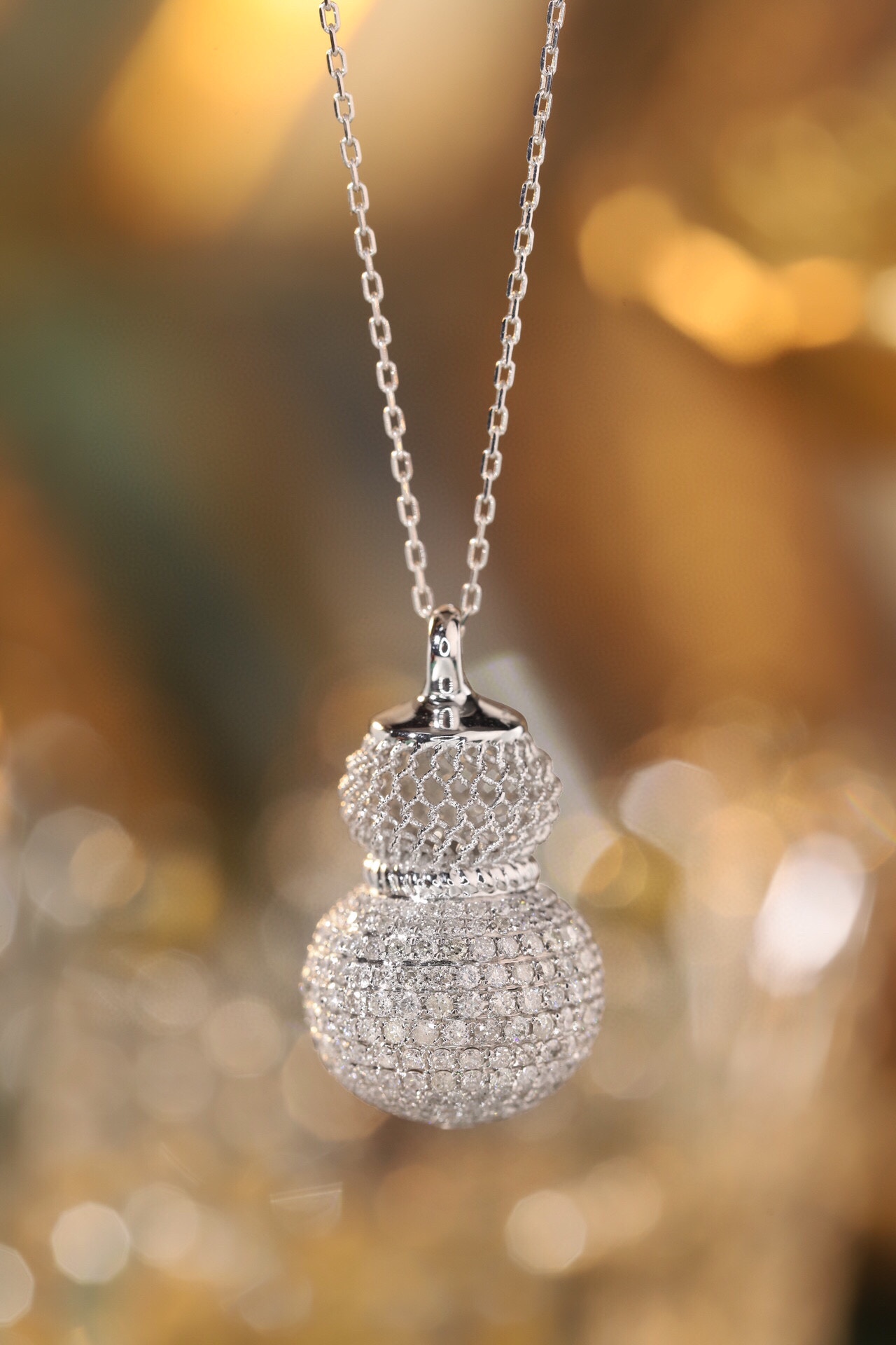 18k Gold Gourd Necklace Set with 1.50ct Natural Diamond