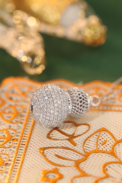 18k Gold Gourd Necklace Set with 1.50ct Natural Diamond