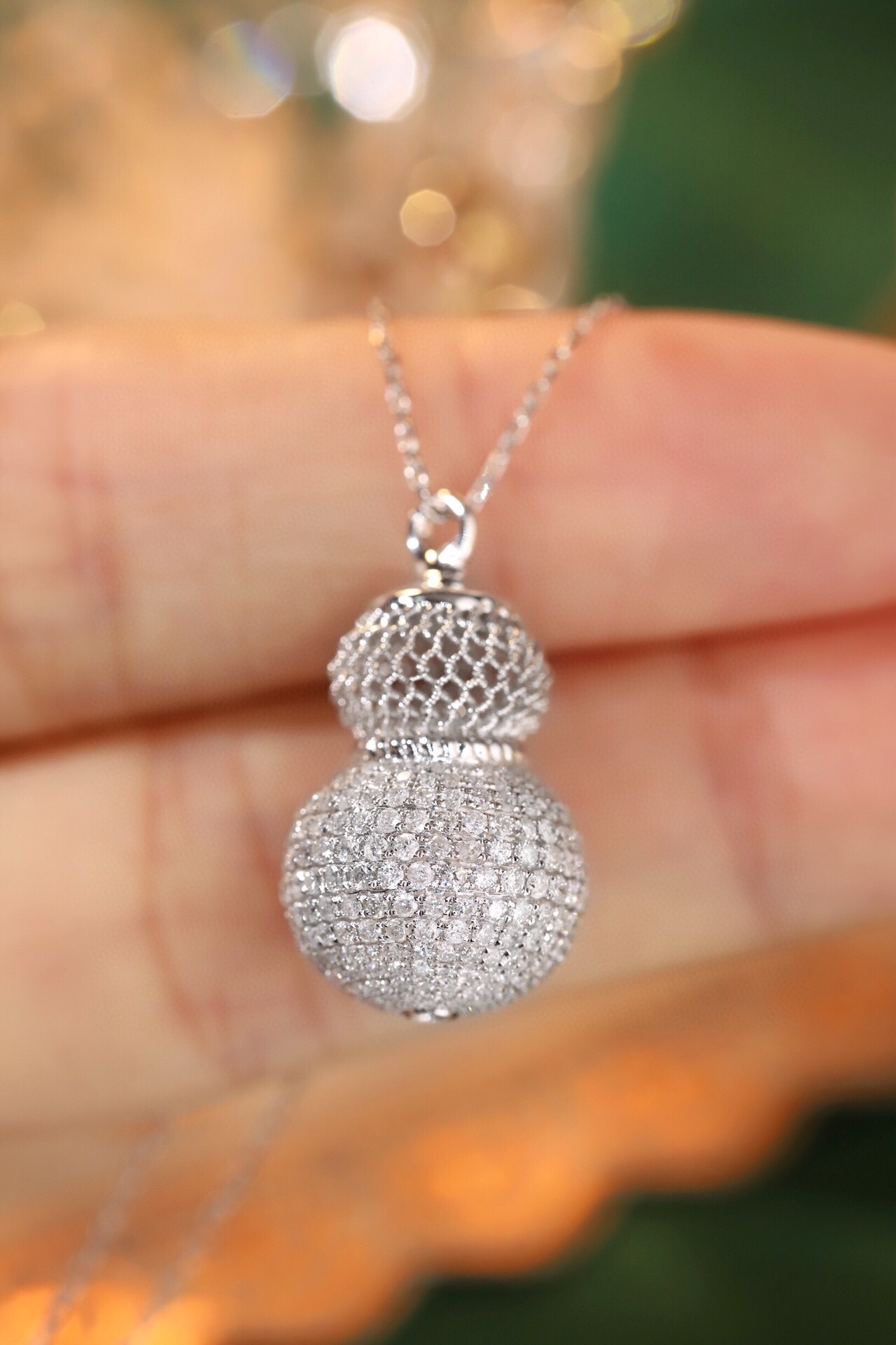 18k Gold Gourd Necklace Set with 1.50ct Natural Diamond