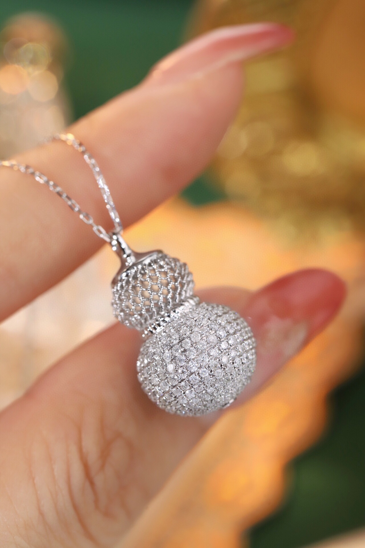 18k Gold Gourd Necklace Set with 1.50ct Natural Diamond