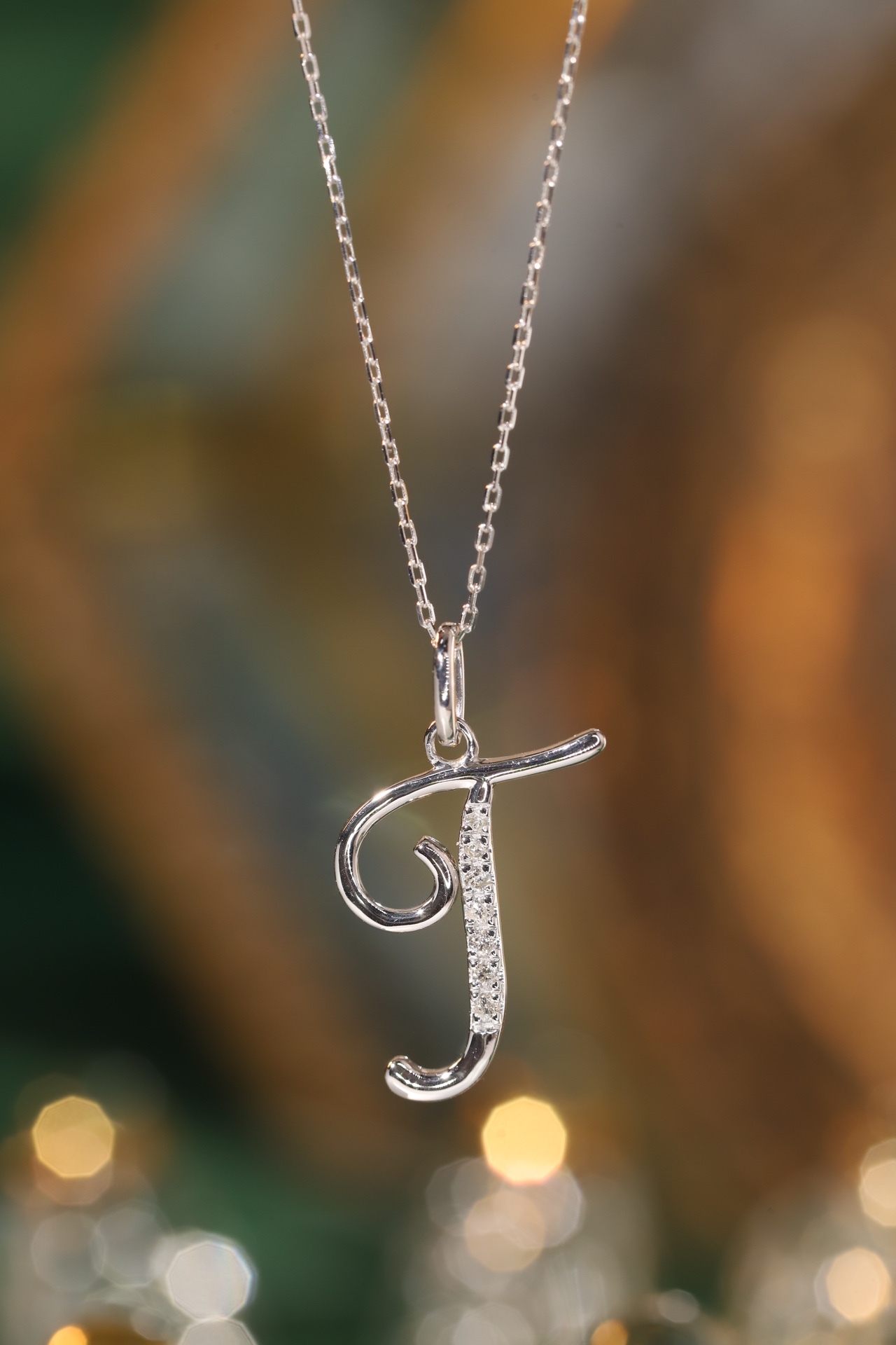 18k Gold Necklace with the Letter "T" Inlaid with 0.05ct Natural Diamond