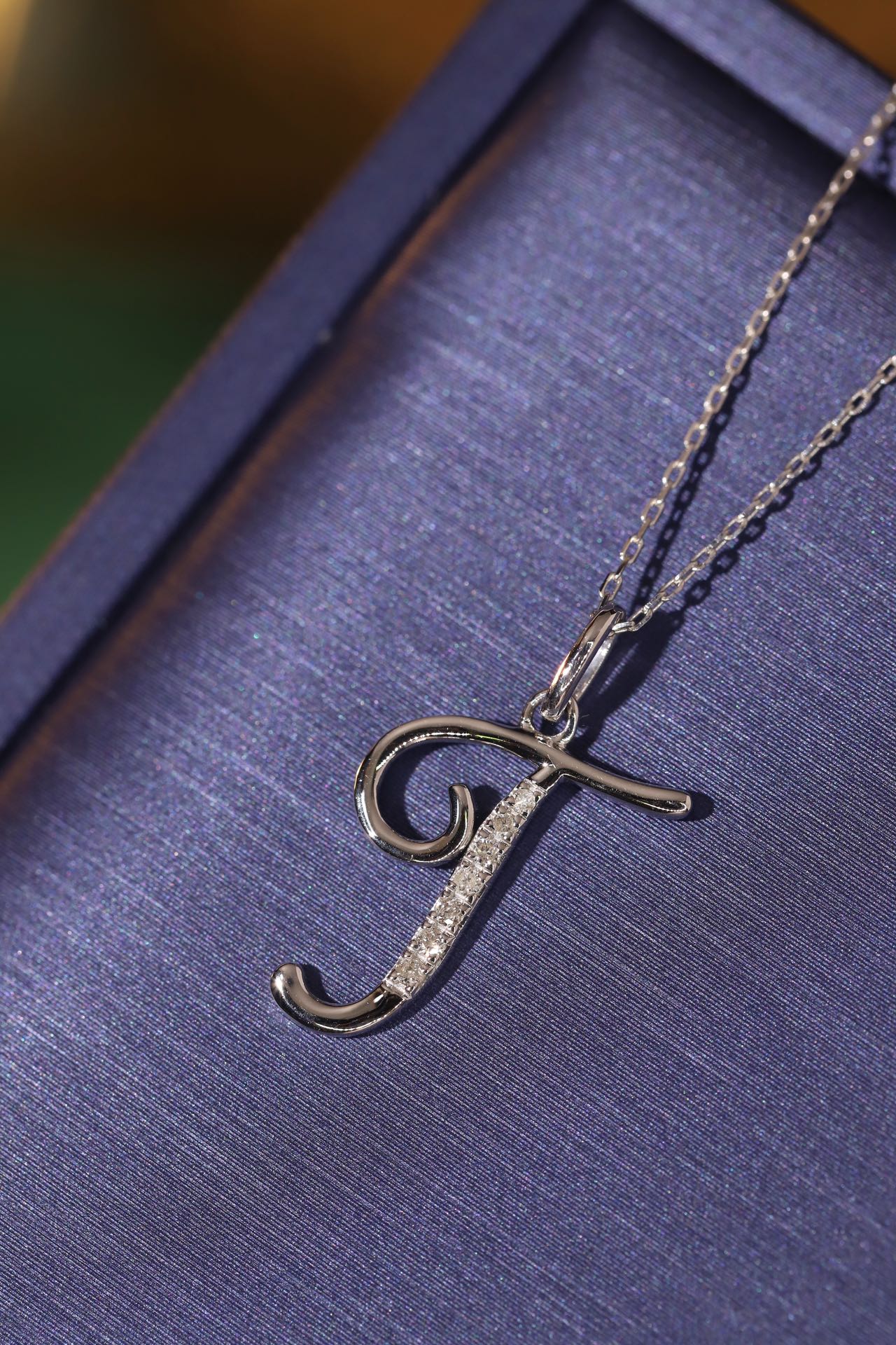 18k Gold Necklace with the Letter "T" Inlaid with 0.05ct Natural Diamond