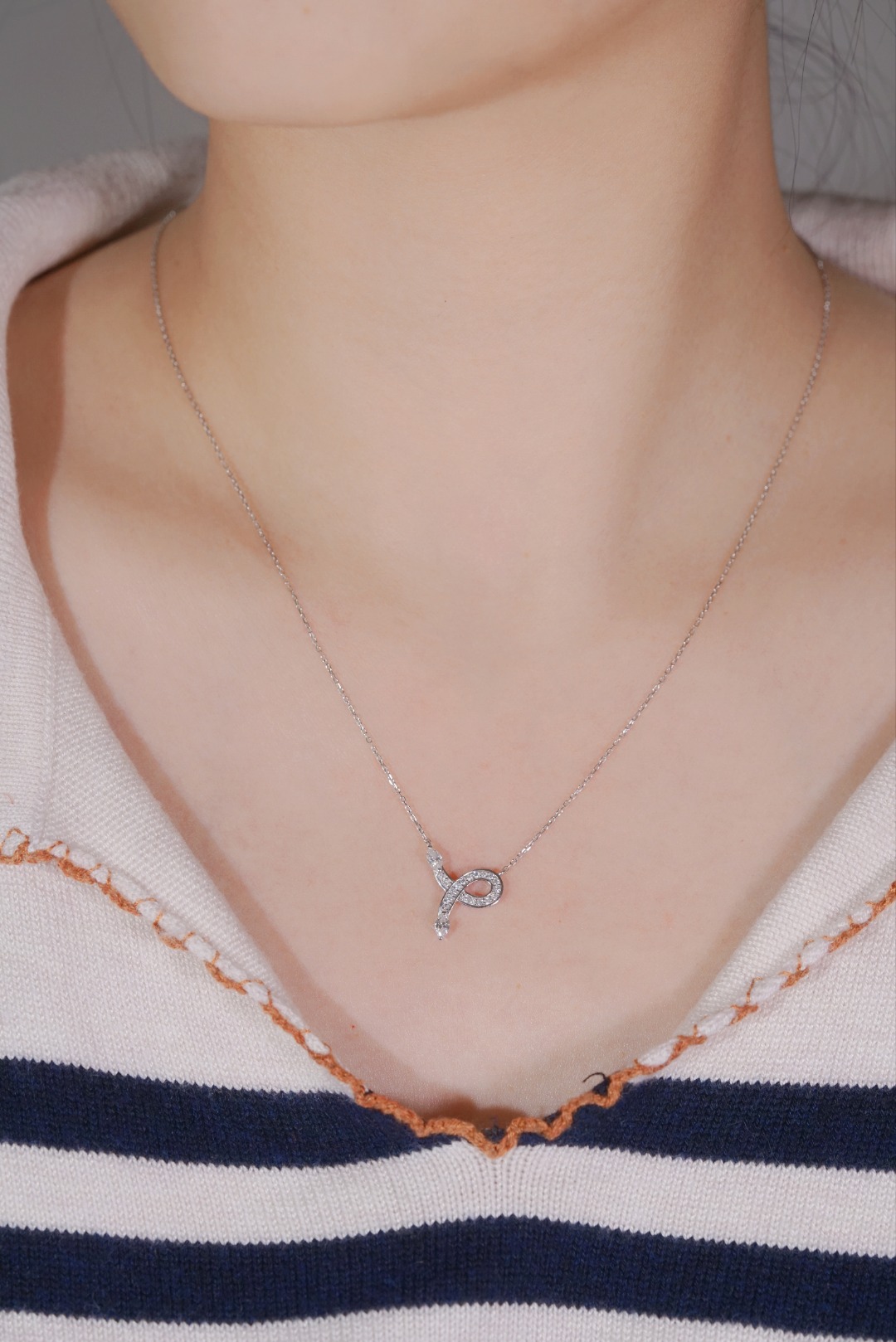 18k Gold Necklace with 0.33ct Natural Diamond