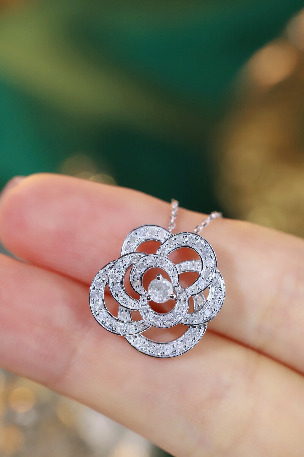 18k Gold Necklace with Flower Design, Natural Diamond 0.65ct