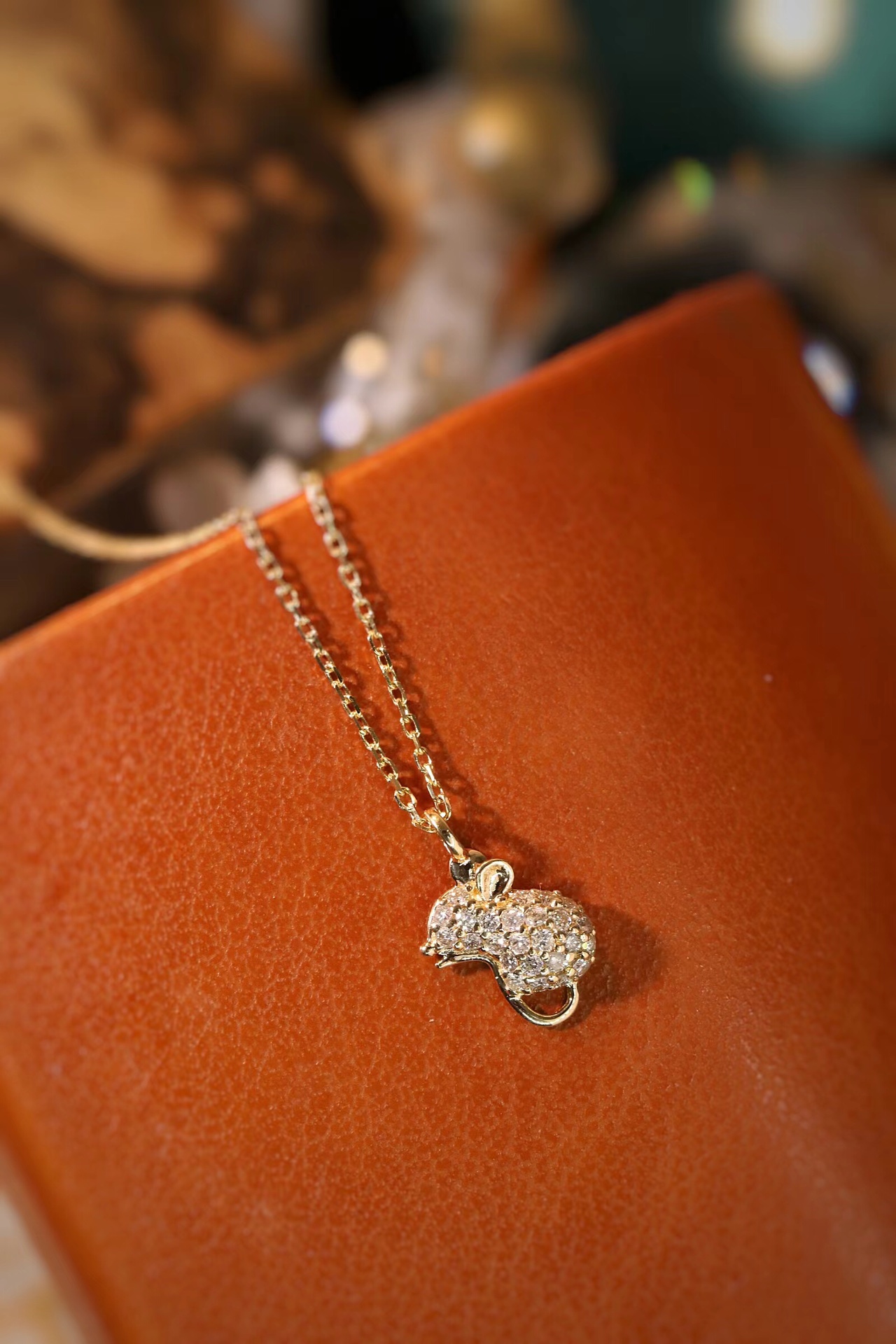 18k Gold Necklace, Chinese Cultural Elements Zodiac Series – Rat, Natural Diamond 0.15ct Chinese Zodiac
