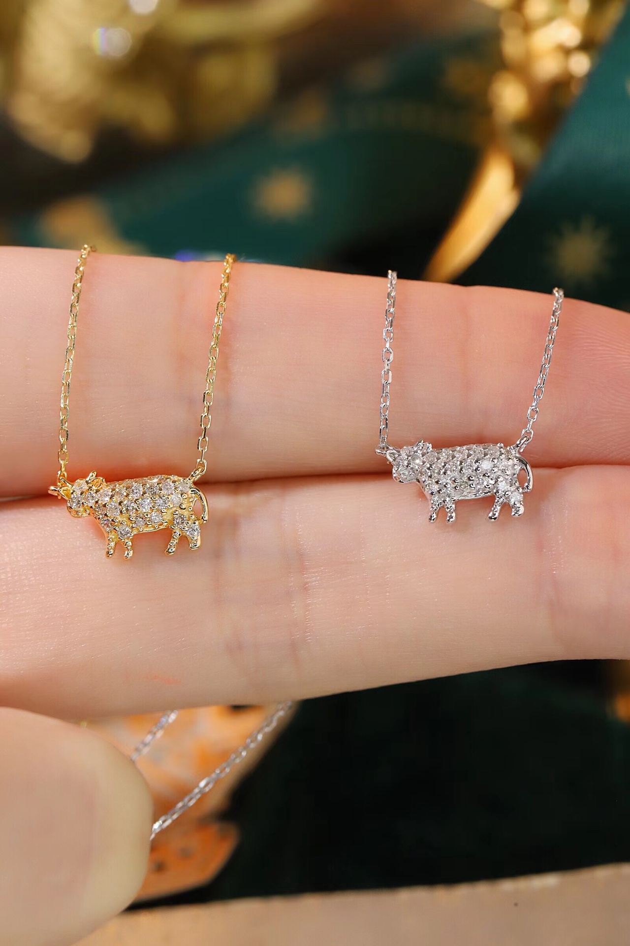 18k Gold Necklace, Chinese Cultural Elements Zodiac Series – Ox, Natural Diamond 0.15ct Chinese Zodiac