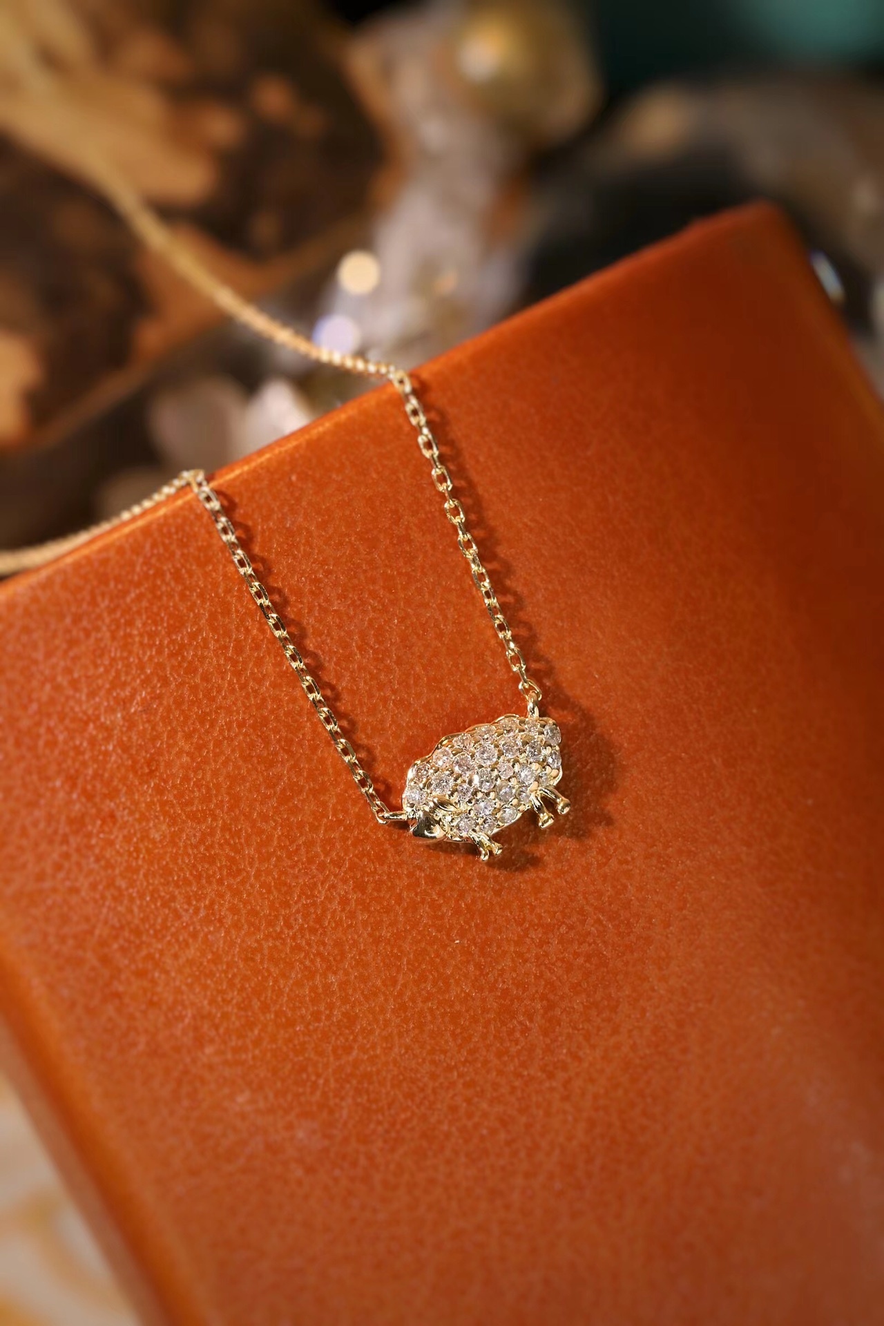 18k Gold Necklace, Chinese Cultural Elements Zodiac Series – Pig, Natural Diamond 0.12ct Chinese Zodiac