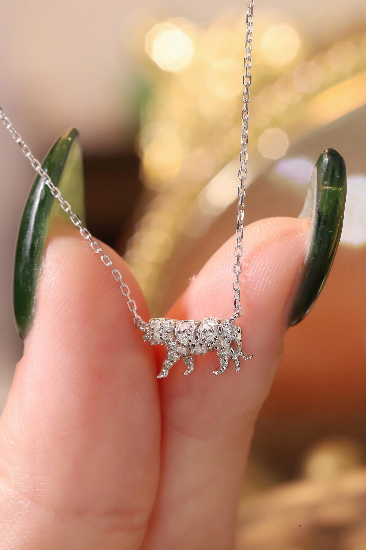 18k Gold Necklace, Chinese Cultural Elements Zodiac Series – Tiger, Natural Diamond 0.15ct Chinese Zodiac