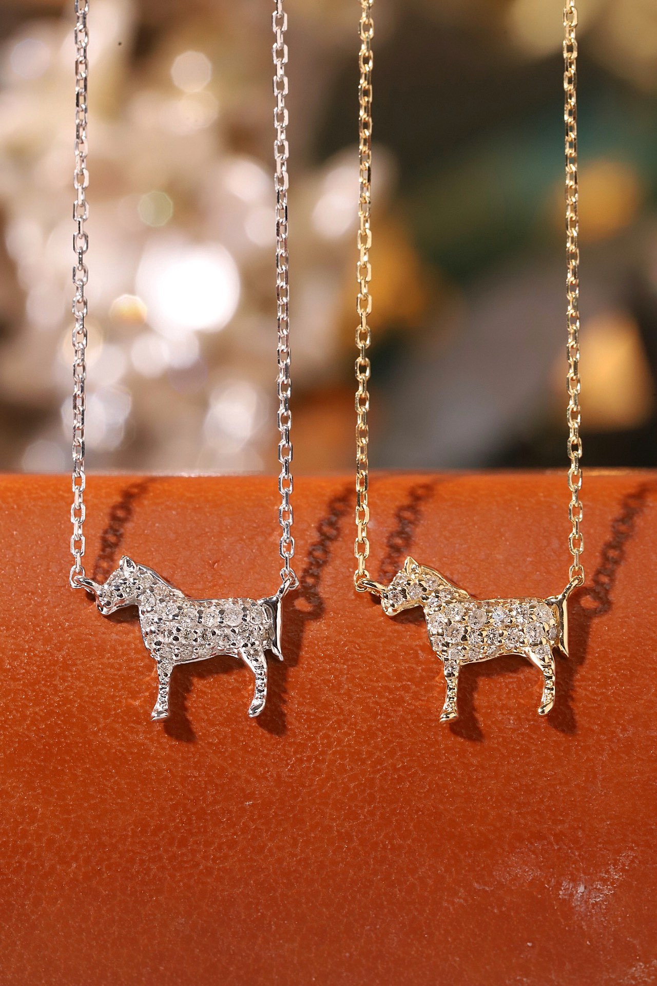 18k Gold Necklace, Chinese Cultural Elements Zodiac Series – Horse, Natural Diamond 0.12ct Chinese Zodiac