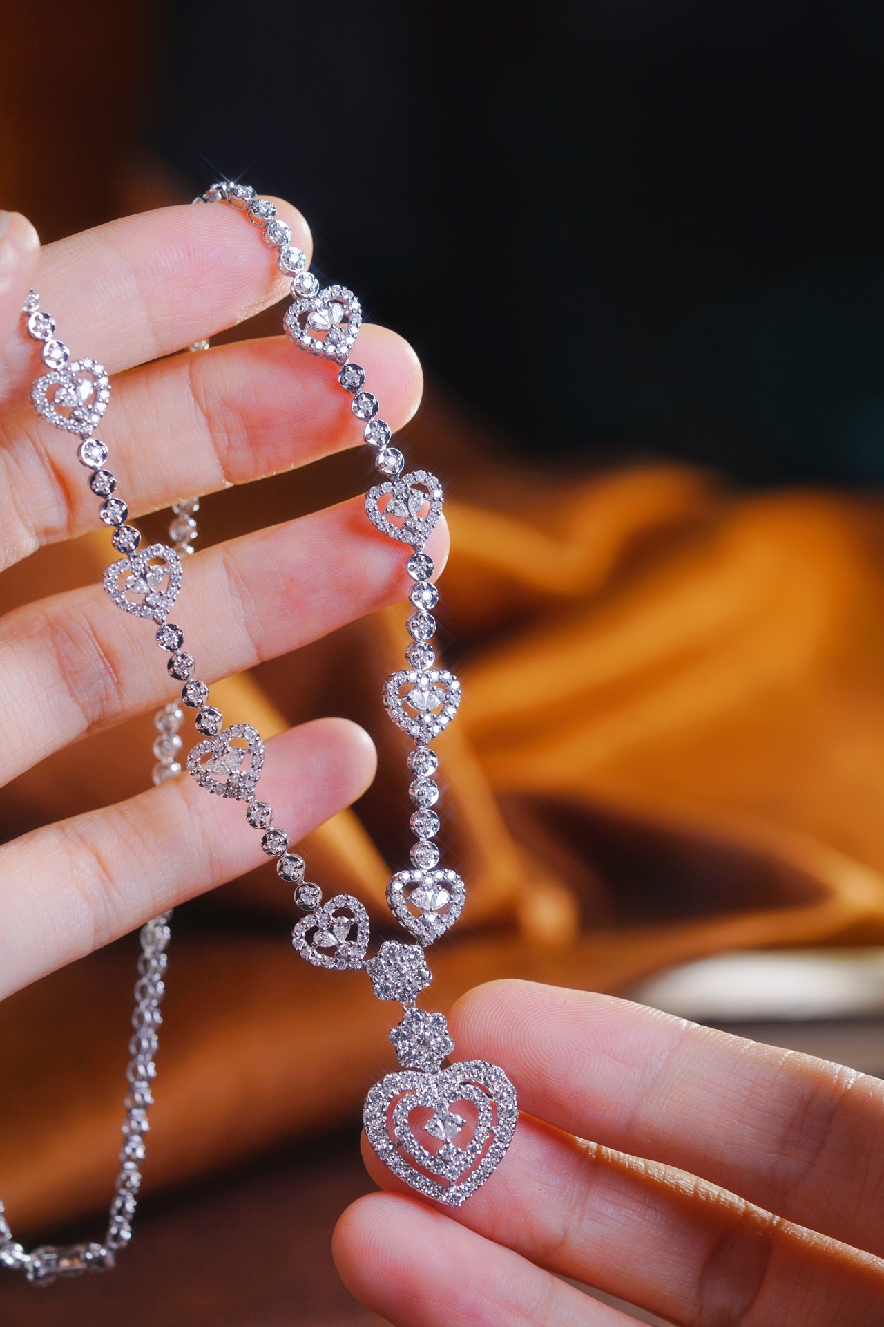 18k Gold Necklace, Luxury Diamond Necklace with Full Circle Setting, Natural Diamonds totaling 5.30ct
