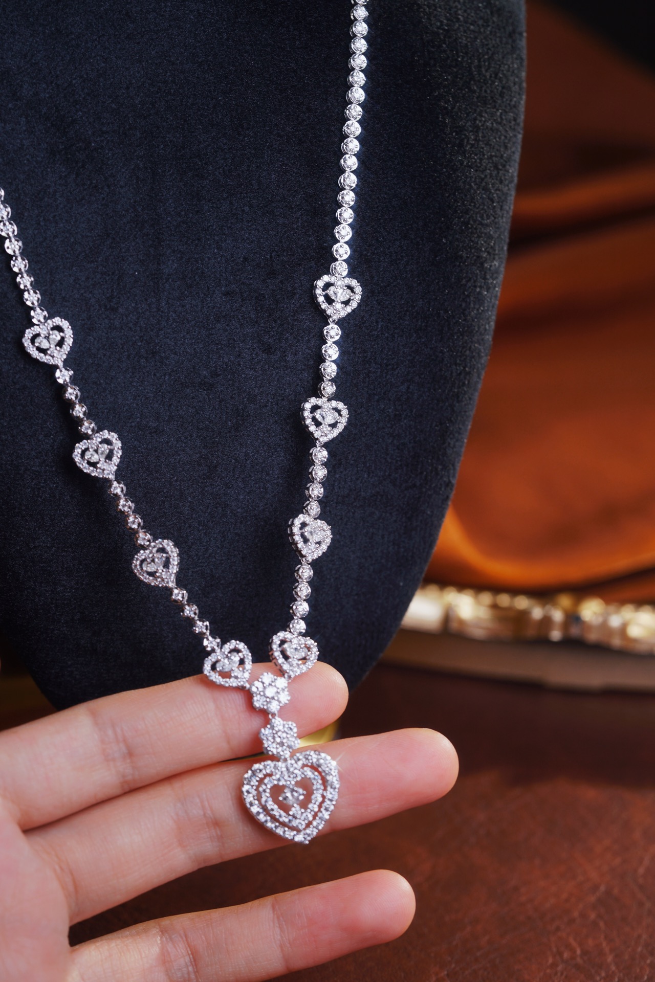 18k Gold Necklace, Luxury Diamond Necklace with Full Circle Setting, Natural Diamonds totaling 5.30ct