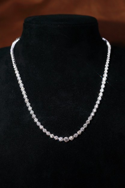 18k Gold Necklace, Luxury Diamond Necklace with Full Circle Setting, Natural Diamonds totaling 7.65ct