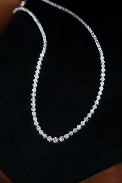 18k Gold Necklace, Luxury Diamond Necklace with Full Circle Setting, Natural Diamonds totaling 7.65ct