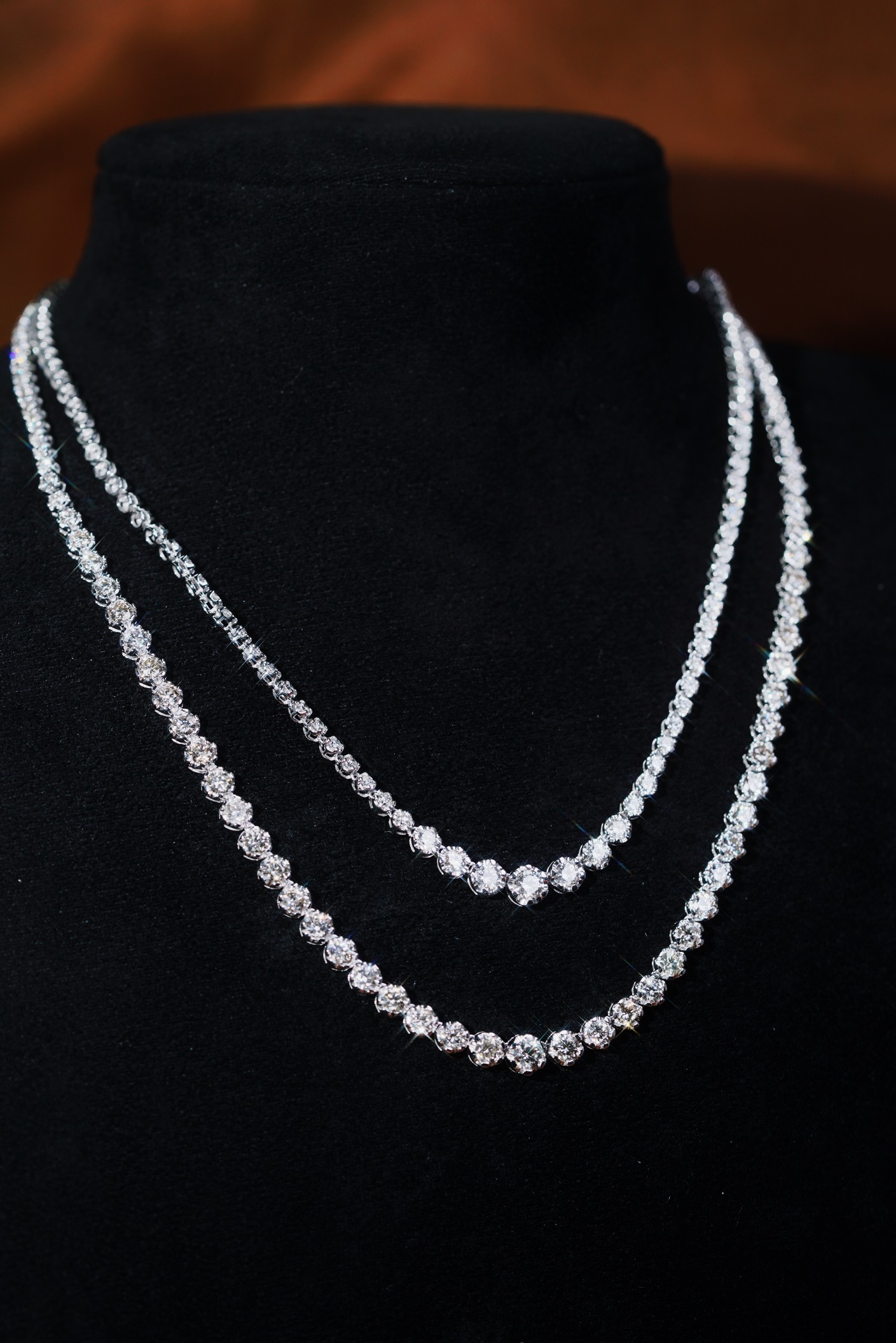 18k Gold Necklace, Luxury Diamond Necklace with Full Circle Setting, Natural Diamonds totaling 7.65ct