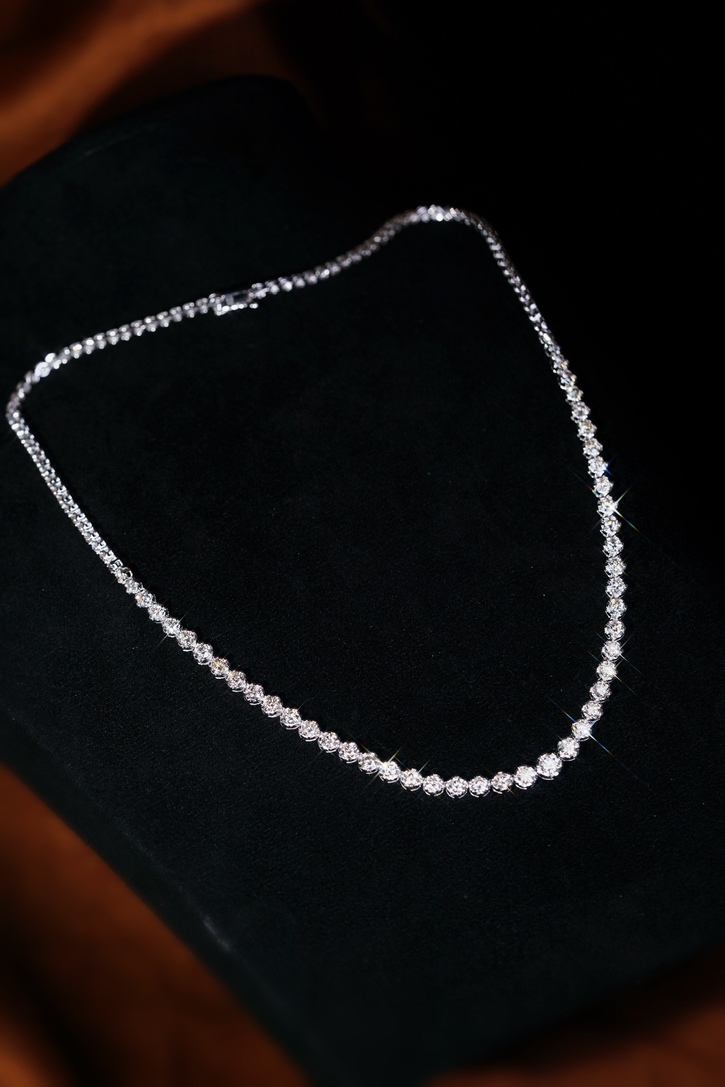 18k Gold Necklace, Luxury Diamond Necklace with Full Circle Setting, Natural Diamonds totaling 7.65ct