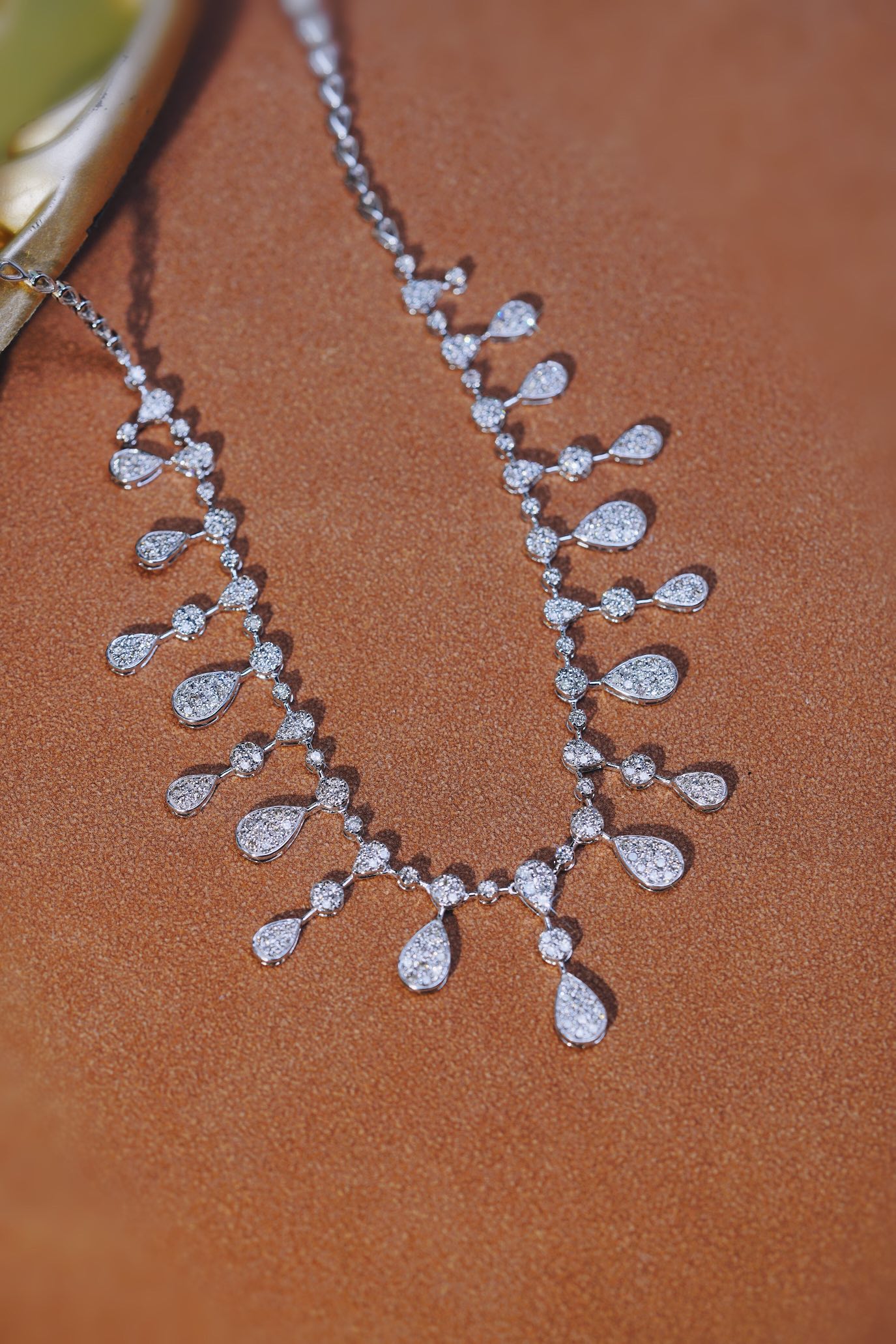 18k Gold Necklace, Luxury Semi-Circle Diamond Necklace with 2.70ct Natural Diamonds