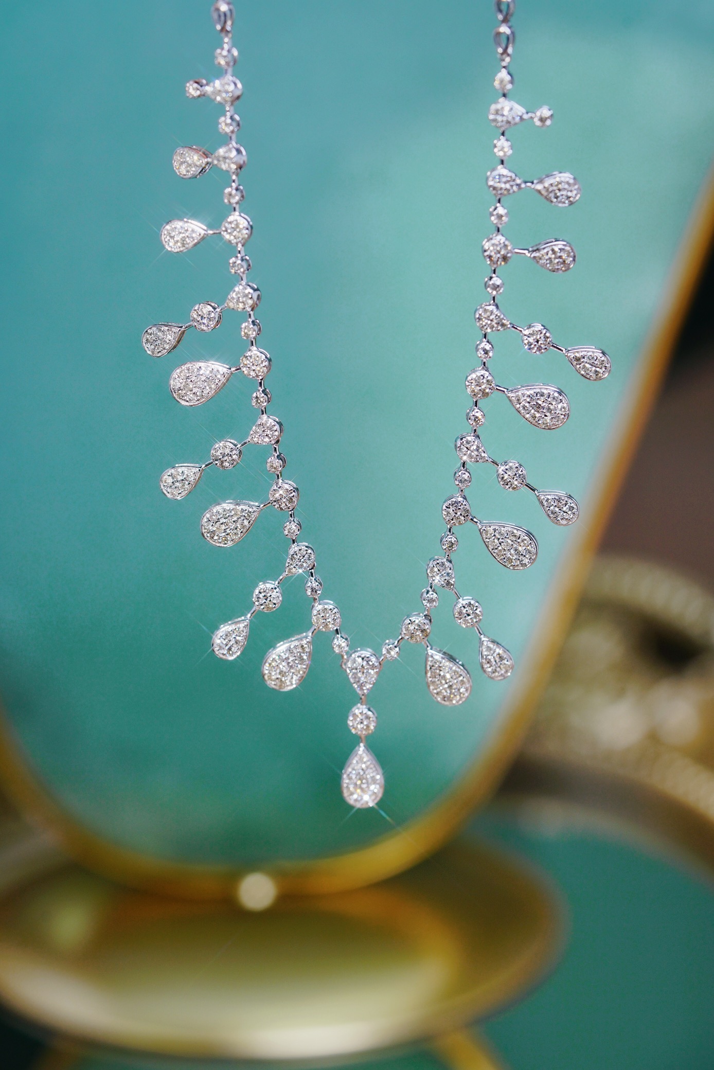 18k Gold Necklace, Luxury Semi-Circle Diamond Necklace with 2.70ct Natural Diamonds