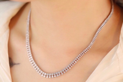 18k Gold Necklace with Luxury Diamond-Set Evening Gown Chain; Natural Diamonds totaling 10ct