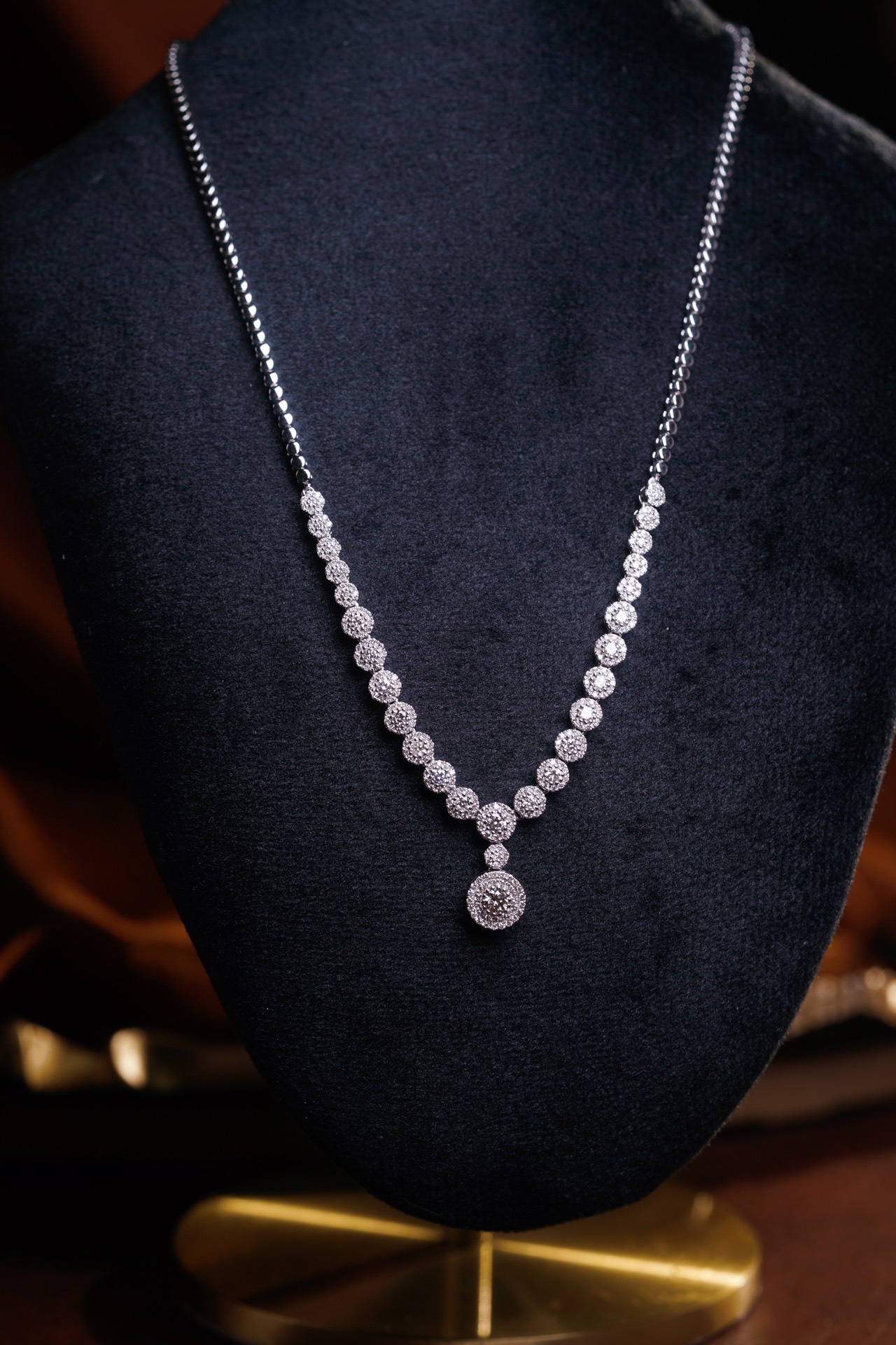 18k Gold Necklace, Luxury Semi-Circle Diamond Necklace with 1.70ct Natural Diamonds