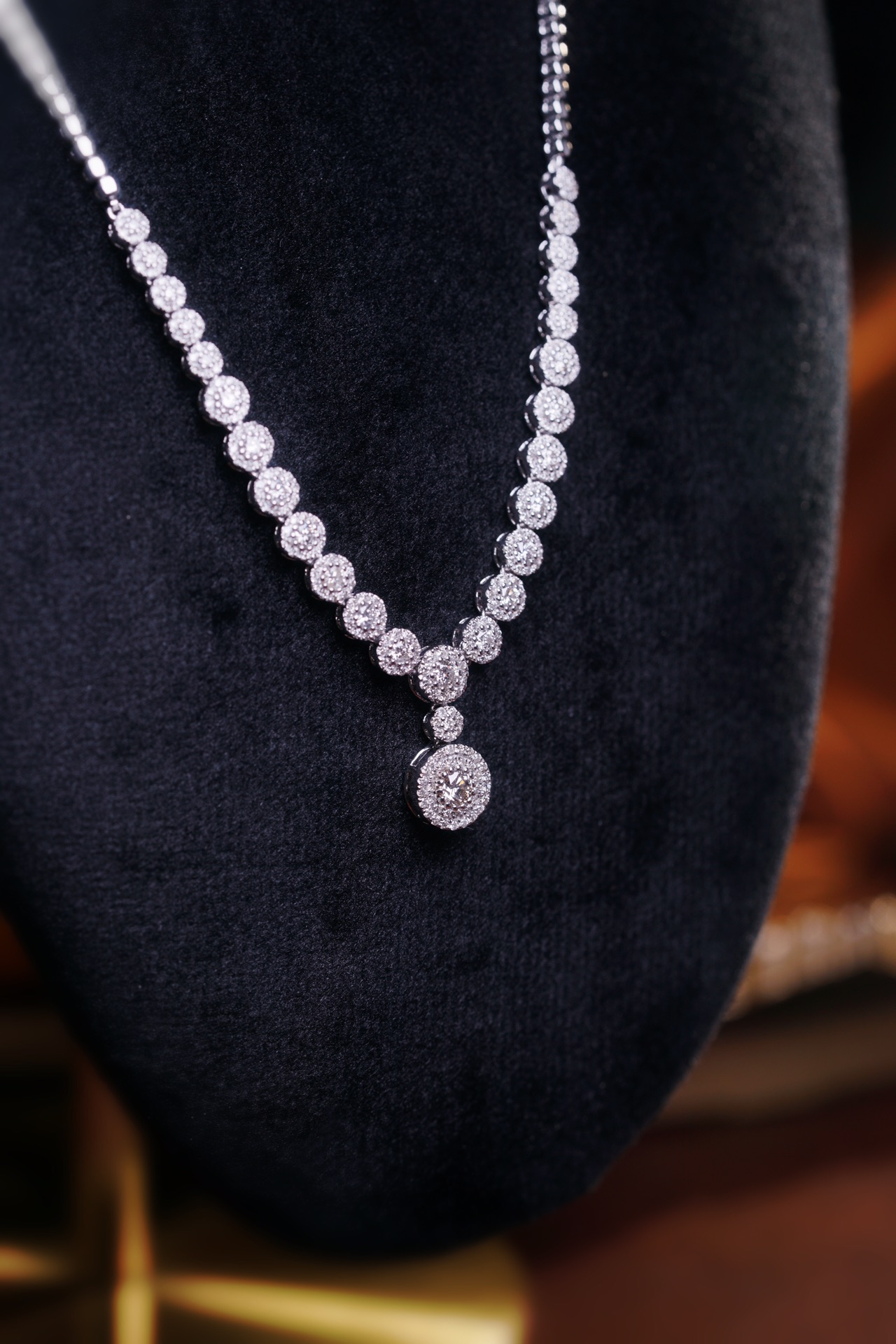 18k Gold Necklace, Luxury Semi-Circle Diamond Necklace with 1.70ct Natural Diamonds