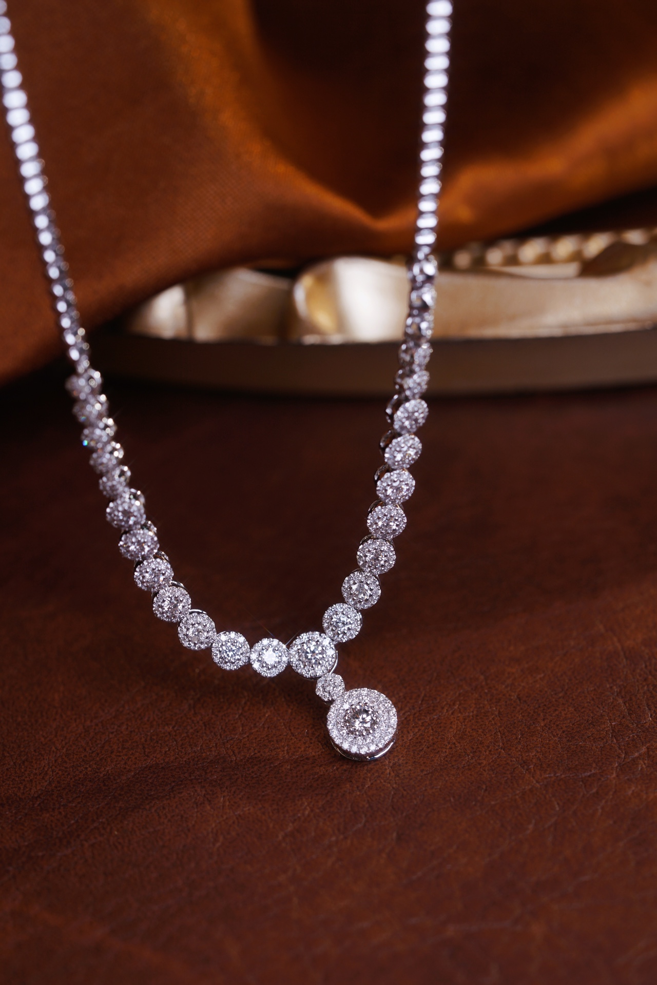 18k Gold Necklace, Luxury Semi-Circle Diamond Necklace with 1.70ct Natural Diamonds
