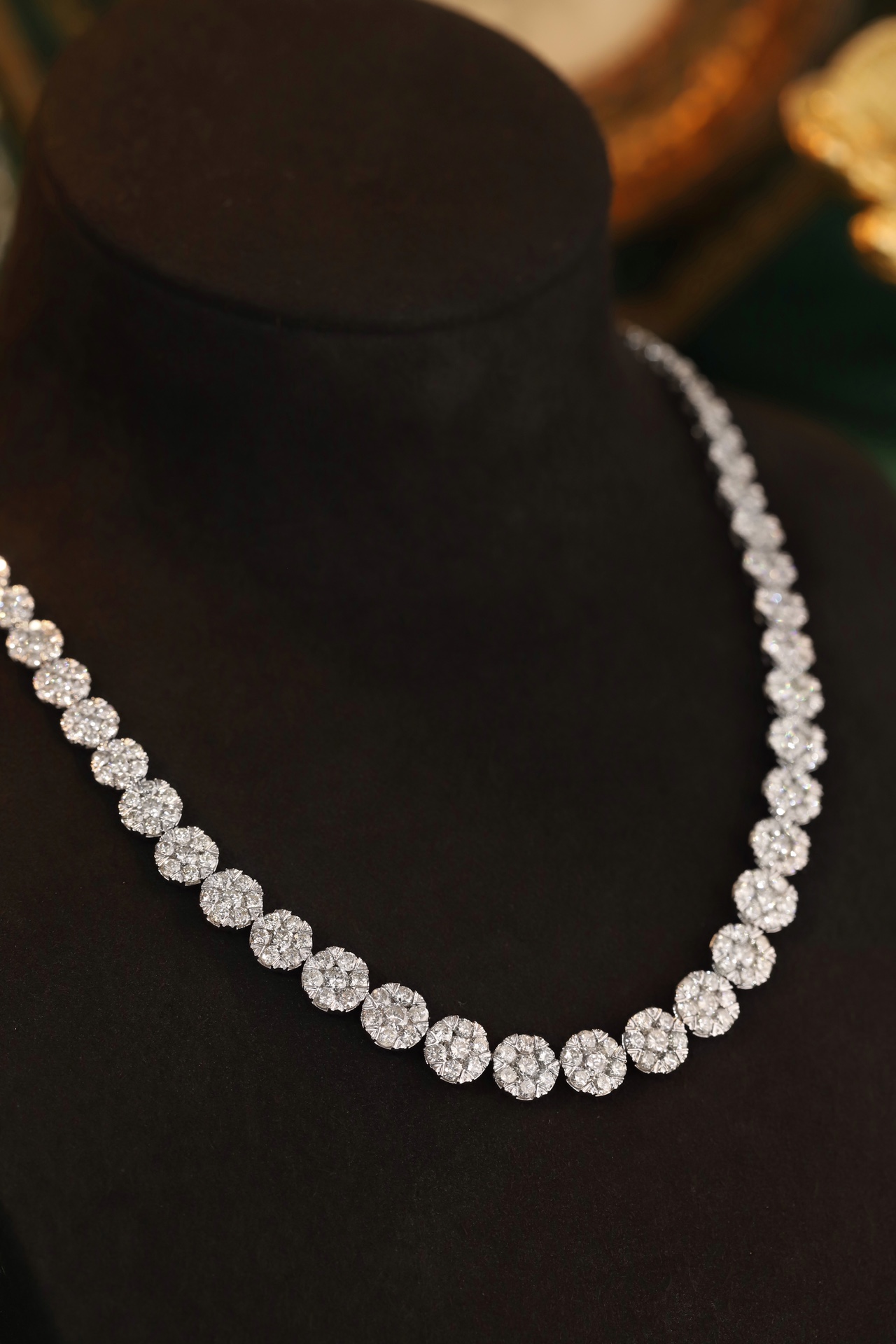 18k Gold Necklace with Luxury Diamond-Set Evening Gown Chain; Natural Diamonds totaling 13ct