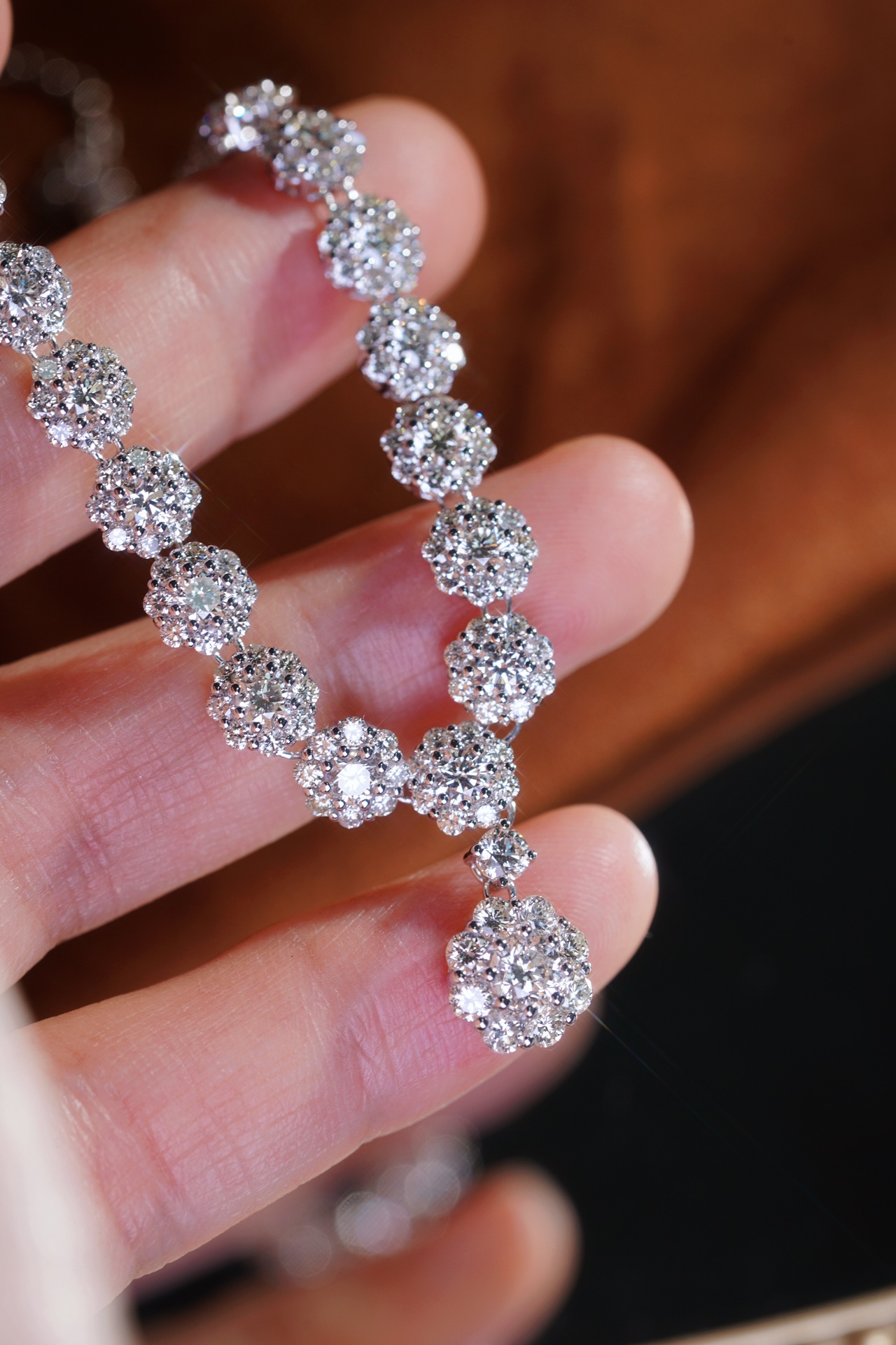 18k Gold Necklace, Luxury Semi-Circle Diamond Necklace with 9.20ct Natural Diamonds